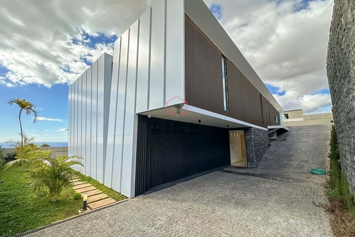 Image No.59-4 Bed Villa for sale