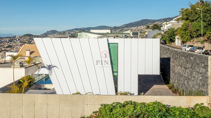 Image No.15-4 Bed Villa for sale