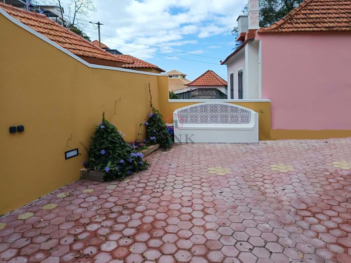 Image No.28-3 Bed Villa for sale