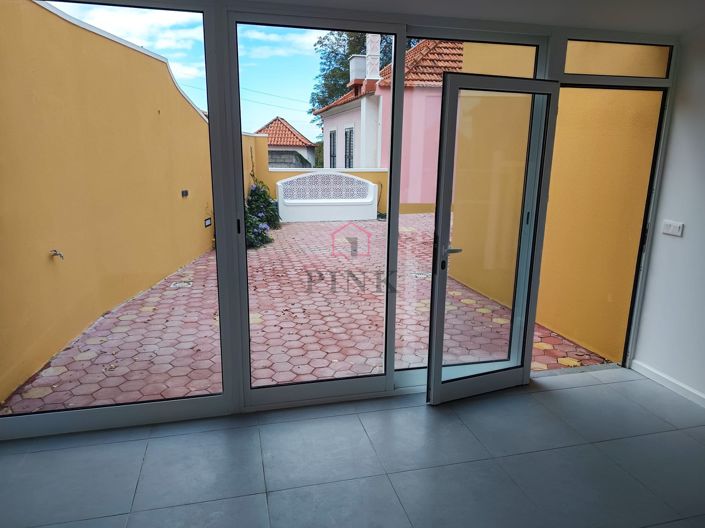 Image No.3-3 Bed Villa for sale