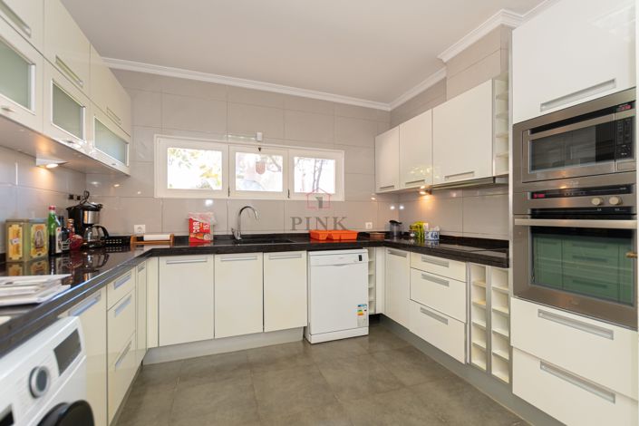 Image No.38-3 Bed Villa for sale