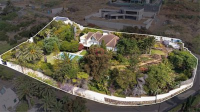 1862-530413-20eb4152a9fbcfd5b78c9c0612bb54ff9