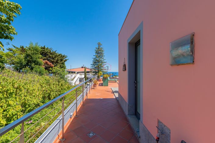 Image No.20-3 Bed Villa for sale