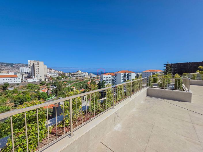 Image No.12-Appartement de 2 chambres à vendre à Funchal