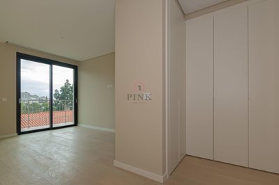 1862-514082-20eb4152a9fbcfd5b78c9c0612bb54ff9