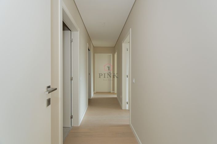 Image No.15-3 Bed Apartment for sale