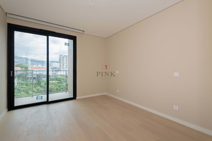 Image No.17-3 Bed Apartment for sale