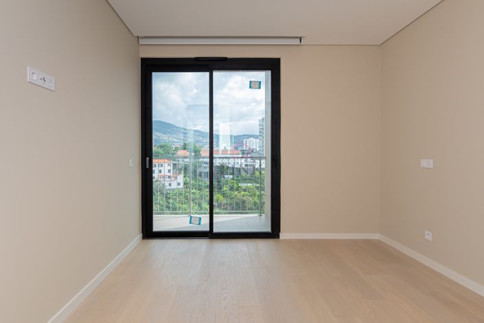 Image No.19-3 Bed Apartment for sale