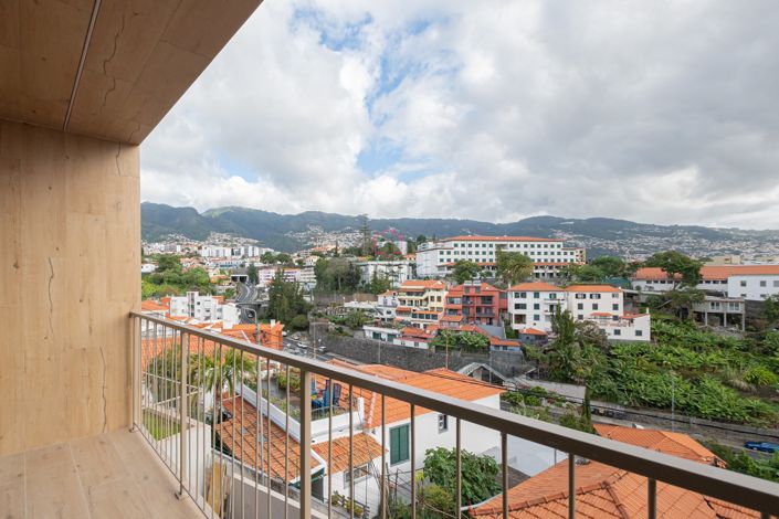 Image No.29-3 Bed Apartment for sale