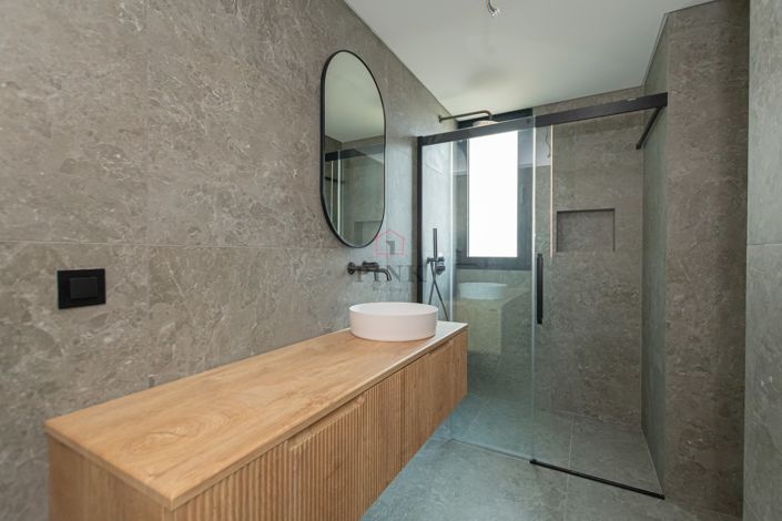 Image No.37-3 Bed Apartment for sale