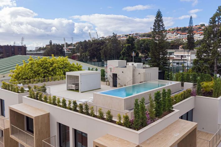 Image No.53-3 Bed Apartment for sale