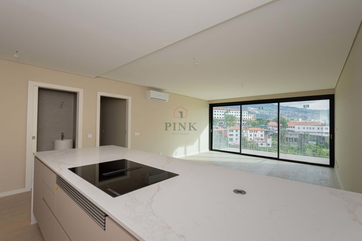 Image No.8-3 Bed Apartment for sale