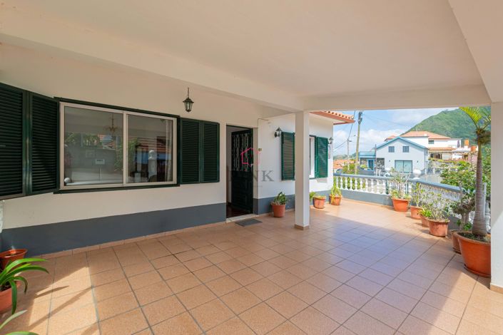 Image No.3-3 Bed Villa for sale