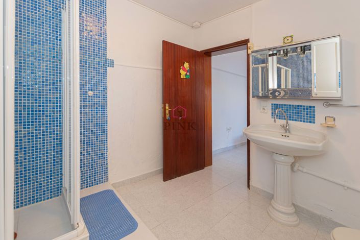 Image No.33-3 Bed Villa for sale