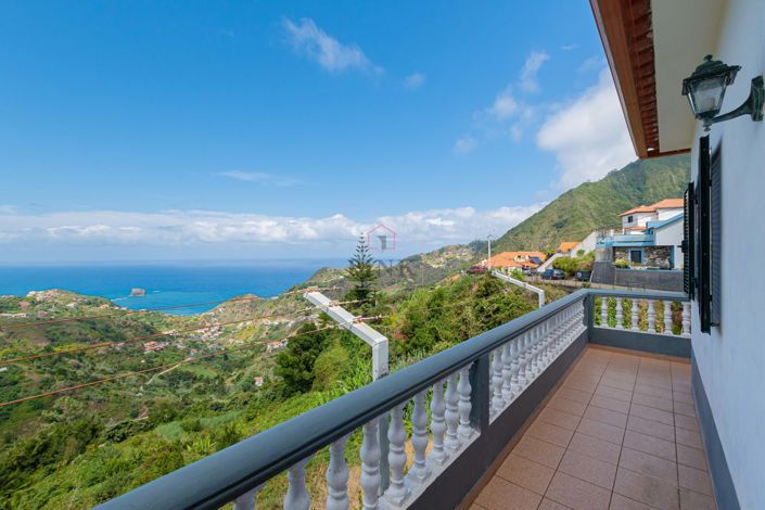 Image No.6-3 Bed Villa for sale