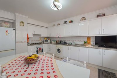 1862-645989-20eb4152a9fbcfd5b78c9c0612bb54ff9