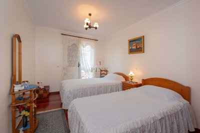 1862-645989-20eb4152a9fbcfd5b78c9c0612bb54ff9