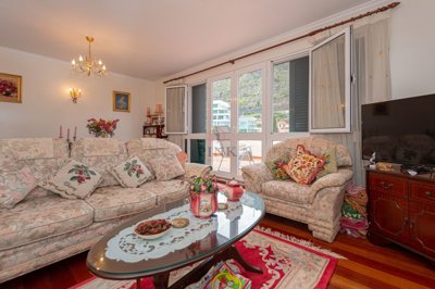 1862-645989-20eb4152a9fbcfd5b78c9c0612bb54ff9