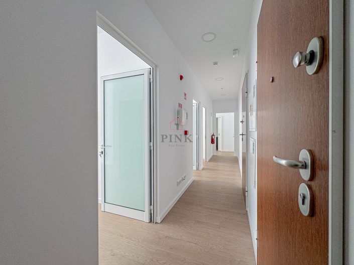 Image No.12-1 Bed Property for sale