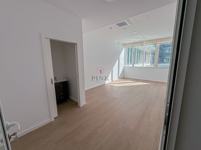 Image No.5-1 Bed Property for sale