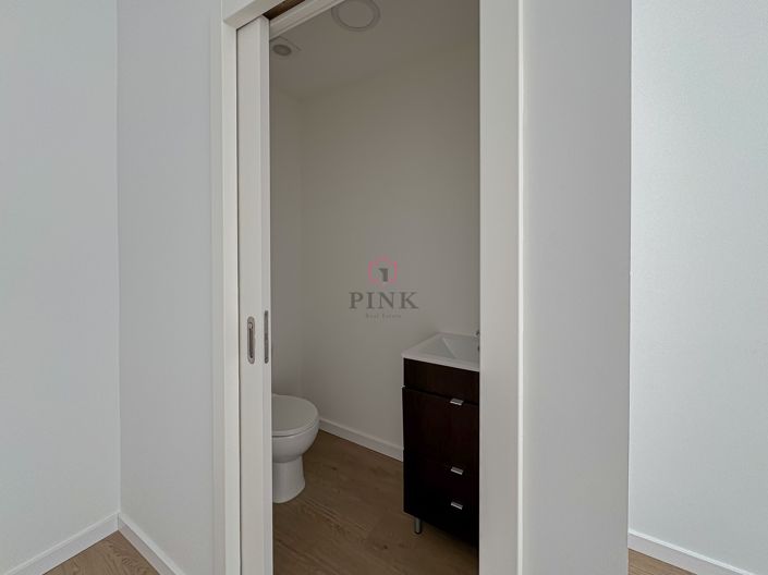 Image No.6-1 Bed Property for sale