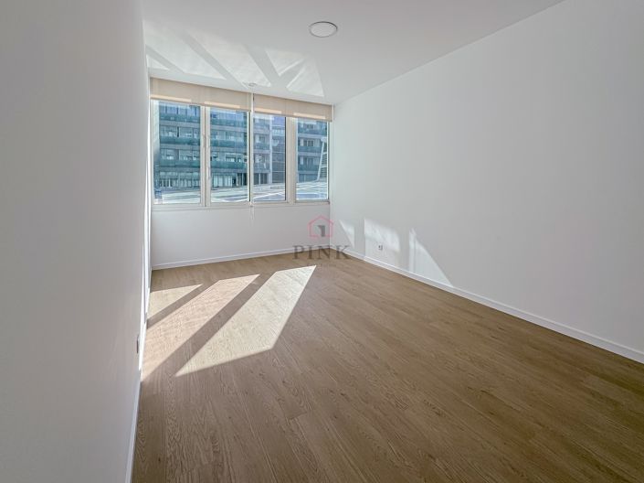 Image No.7-1 Bed Property for sale