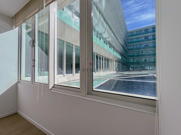 Image No.9-1 Bed Property for sale