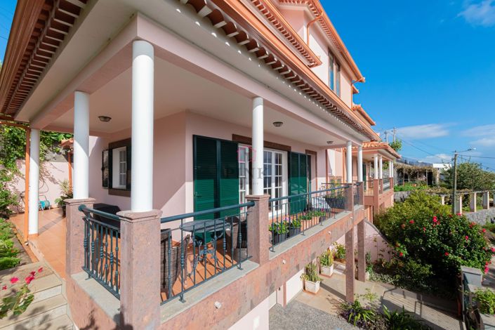 Image No.11-4 Bed Villa for sale