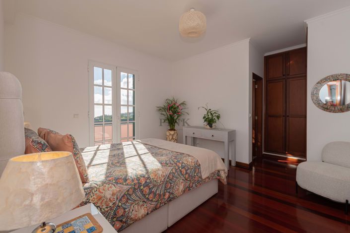 Image No.25-4 Bed Villa for sale