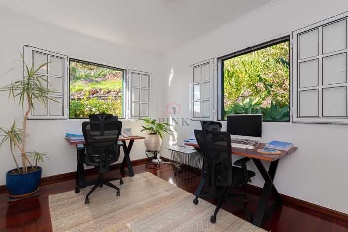 Image No.28-4 Bed Villa for sale