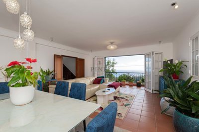 1862-646467-20eb4152a9fbcfd5b78c9c0612bb54ff9