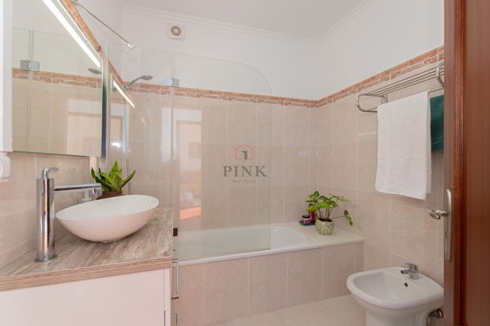 Image No.40-4 Bed Villa for sale