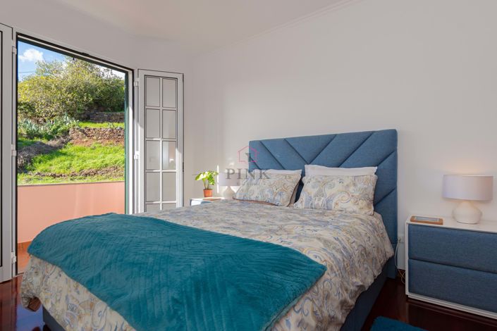 Image No.44-4 Bed Villa for sale