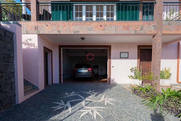 Image No.55-4 Bed Villa for sale