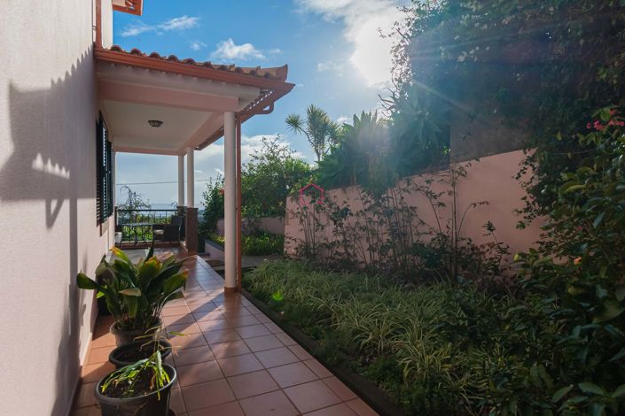 Image No.58-4 Bed Villa for sale