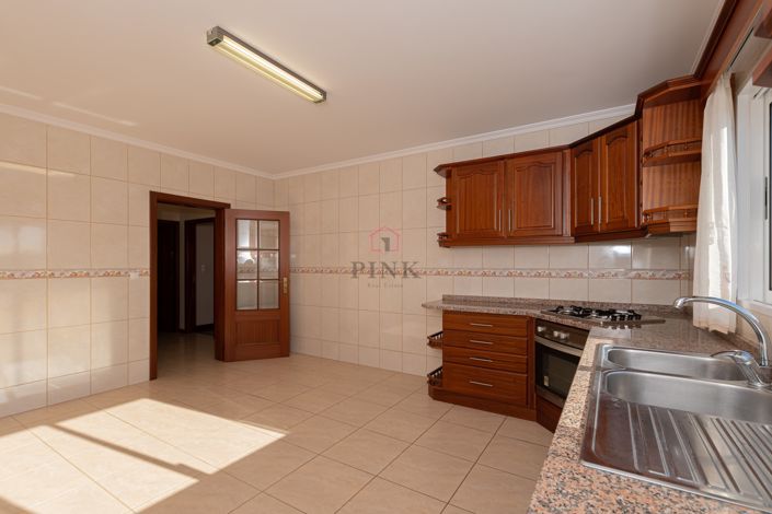 Image No.10-3 Bed Villa for sale