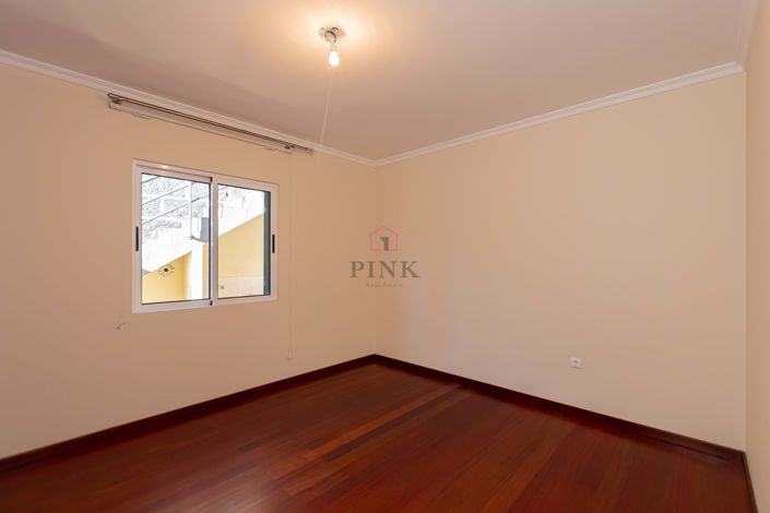 Image No.12-3 Bed Villa for sale