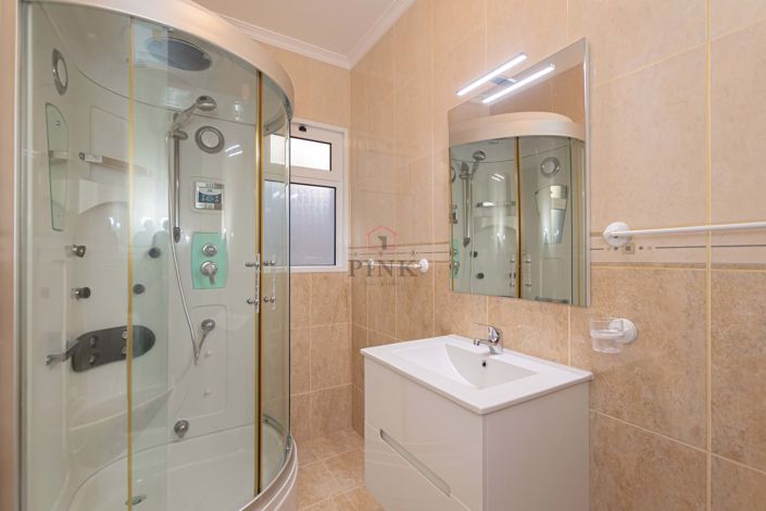 Image No.19-3 Bed Villa for sale