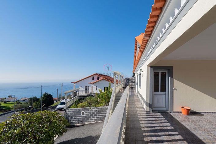 Image No.27-3 Bed Villa for sale