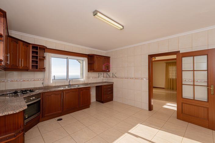 Image No.8-3 Bed Villa for sale