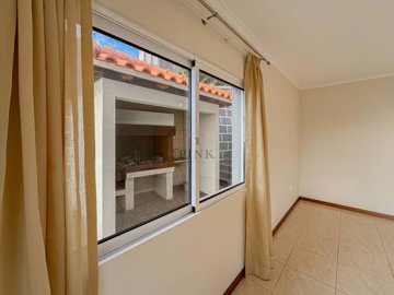 1862-649630-20eb4152a9fbcfd5b78c9c0612bb54ff9