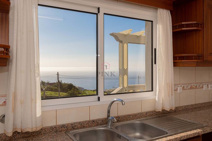 Image No.9-3 Bed Villa for sale