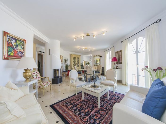 Image No.20-5 Bed Villa for sale