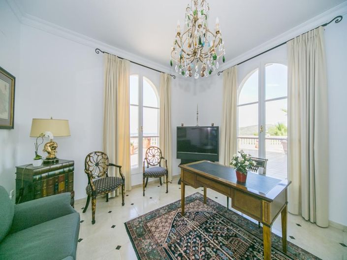 Image No.29-5 Bed Villa for sale