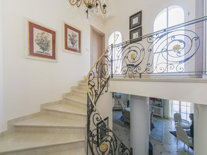 Image No.33-5 Bed Villa for sale