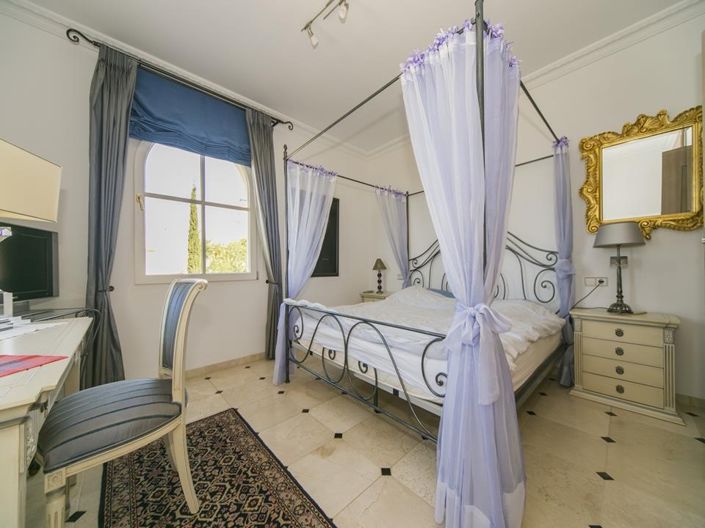 Image No.45-5 Bed Villa for sale