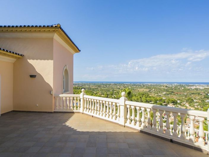 Image No.47-5 Bed Villa for sale
