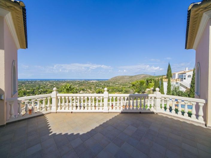 Image No.48-5 Bed Villa for sale