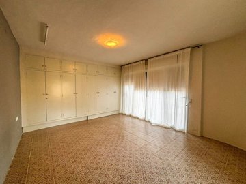 rustic-detached-house-for-sale-walking-distan
