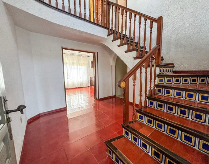 Image No.16-7 Bed Villa for sale